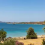 ホテル Omilos Beachfront House
