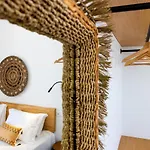 ホテル Omilos Beachfront House