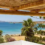 Omilos Beachfront House パロス島