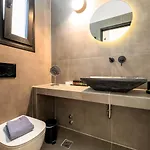 ホテル Omilos Beachfront House パロス島