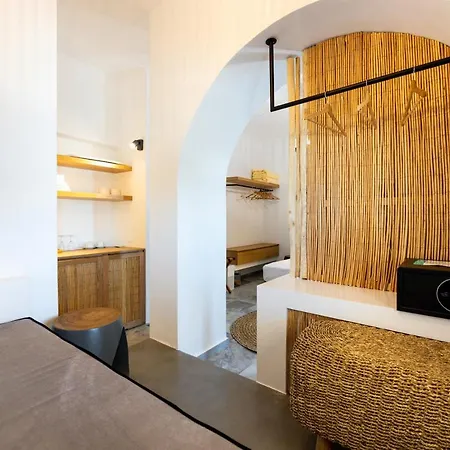 Omilos Beachfront House 2* Parikia (Paros)