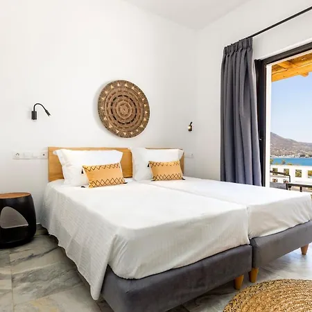 Omilos Beachfront House 2*