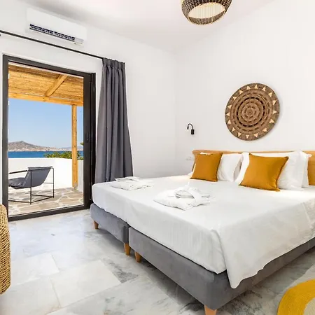 Omilos Beachfront House Hotel