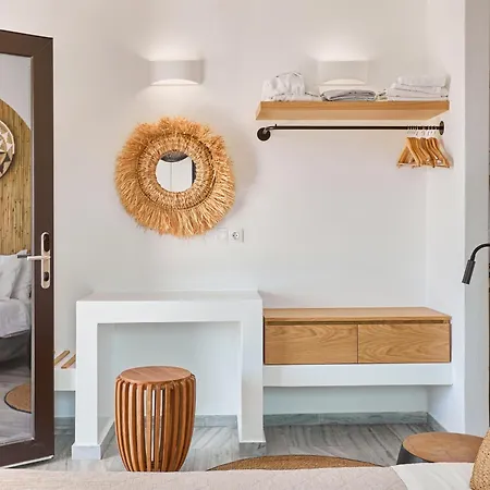Omilos Beachfront House 2* パロス島