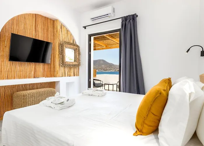 Ξενοδοχείο Omilos Beachfront House