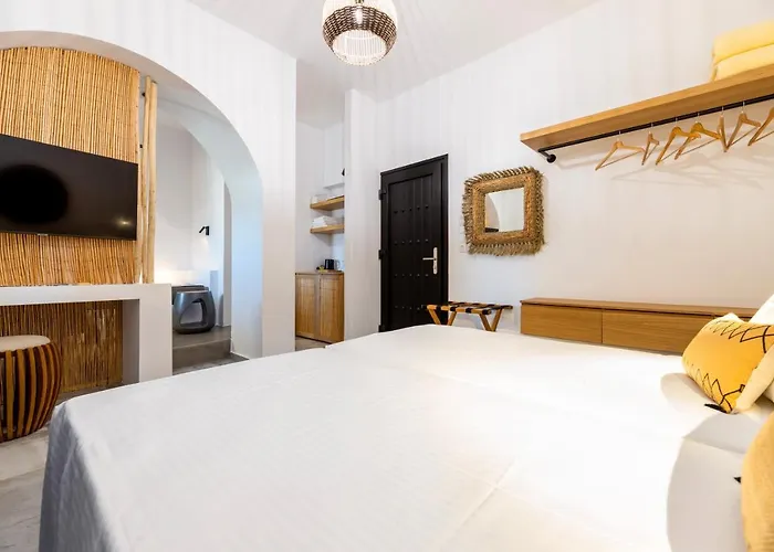 Ξενοδοχείο Omilos Beachfront House 2*